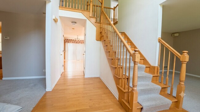 Photo - 1925 Danube Way