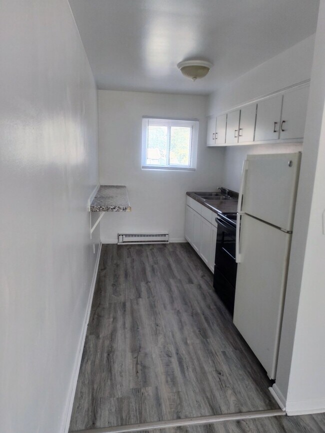 Photo - 1039 Sheridan Rd