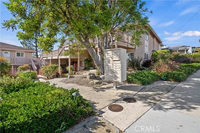 Building Photo - 1745 Los Feliz Dr Unit 2 Rental