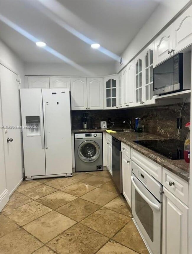 Photo - 6770 Indian Creek Dr Unit TSB