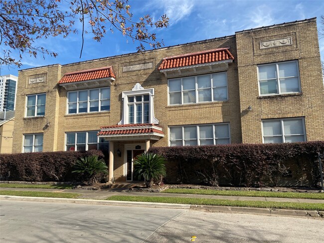 Building Photo - 3015 Caroline St Unit D