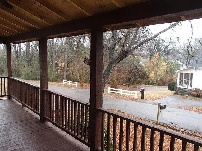 Photo - 28 Circle St