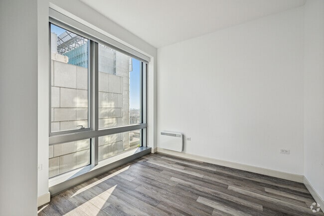 1BR, BA - 643SF