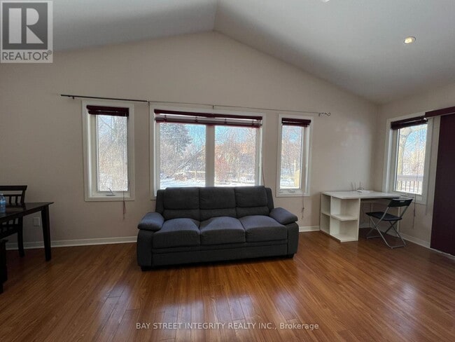 Photo - 1339 Pinegrove Rd