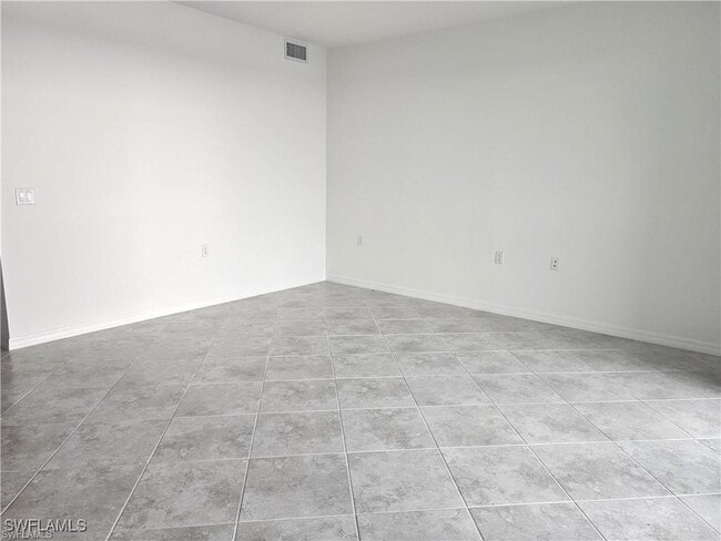 Photo - 5835 Double Eagle Cir Unit 4732