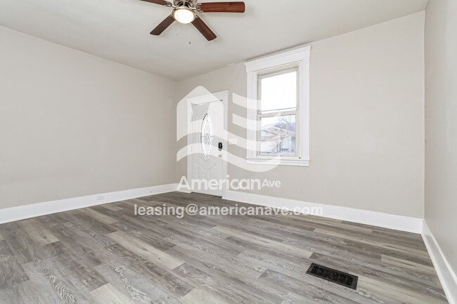 Photo - 635 Watkins St