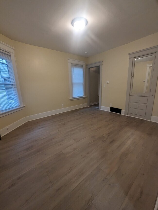 Photo - 208 Clinton Ave Unit 2