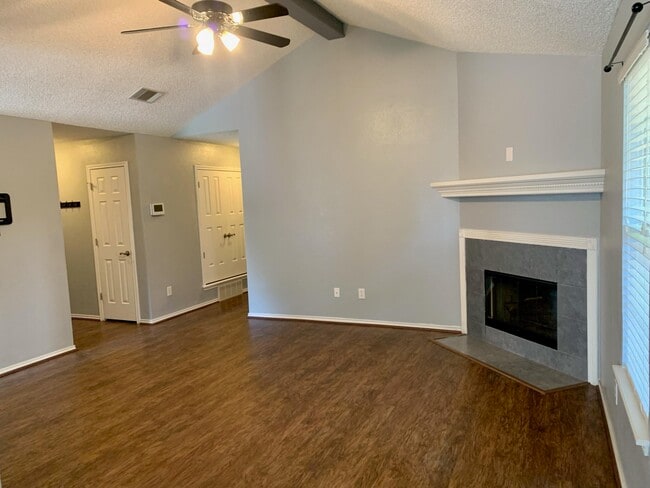 Photo - 8904 Elgin Ave