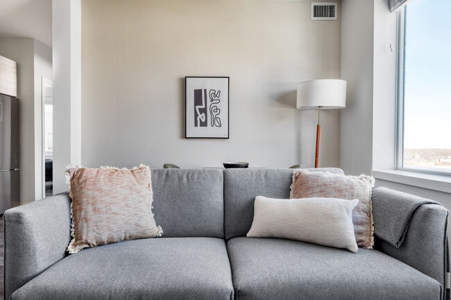 Photo - 6149 N Broadway Unit FL5-ID1273