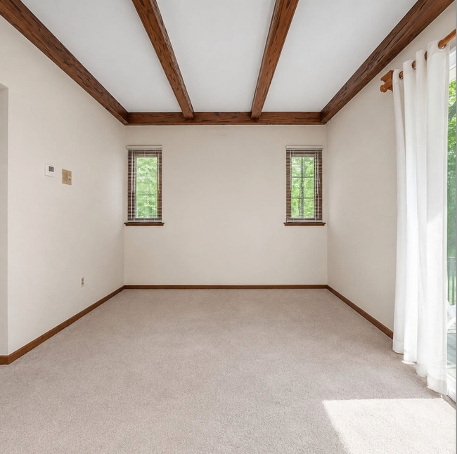 Photo - 12 Jenick Ln
