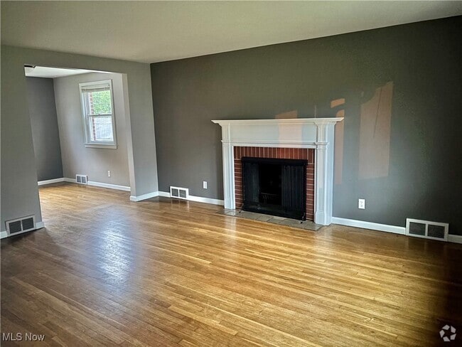 Building Photo - 514 Poplar Ave NW Rental