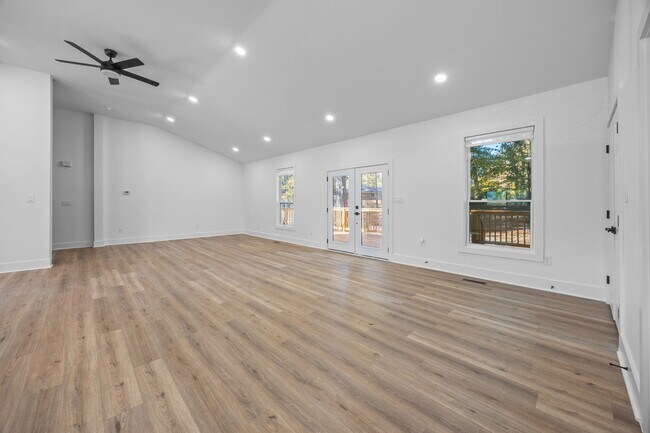 Photo - 8625 Cedarbrook Dr