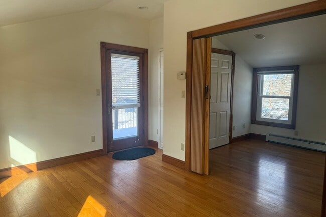 Photo - 109 Lake Ave