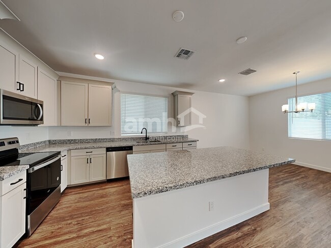 Photo - 4019 S 105th Dr