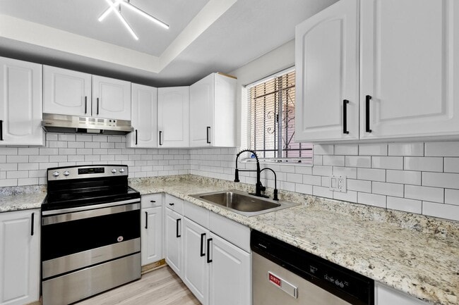 Photo - Beautifully Updated 2 Bedroom, 2 Bathroom Home Near the Heart of Las Vegas