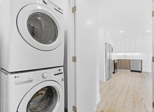 Photo - 148-150 70th St Unit 303