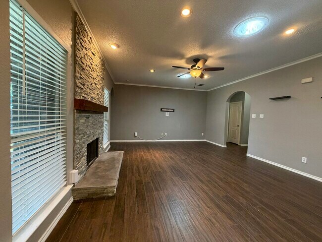 Photo - 116 Enchanted Forest Dr