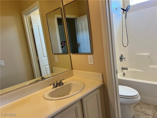 Photo - 11736 Hugana Pl