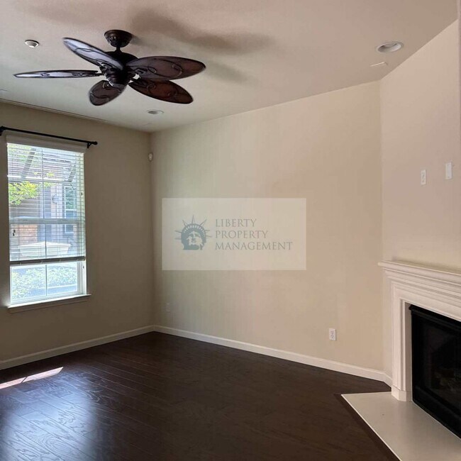 Photo - 5262 Fioli Loop Unit 5262