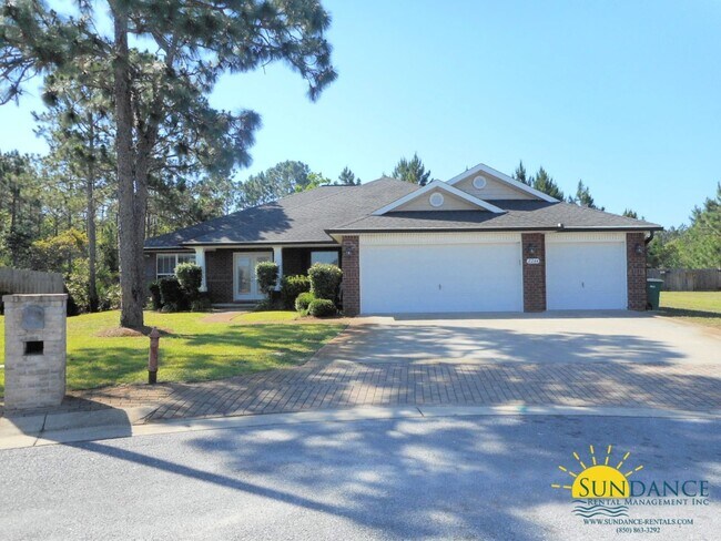 Gorgeous 4 Bedroom Home in Navarre - Gorgeous 4 Bedroom Home in Navarre