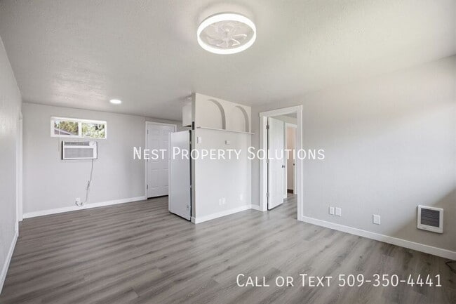 Photo - 4460 Circle Pl NE Unit 1