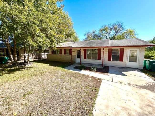 Photo - *COMING SOON* Cozy & Convenient – 3 Bedroom Home Near Shopping & Highways!