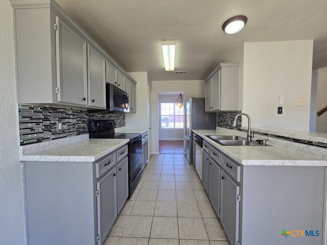 Photo - 4407 Paintbrush Dr