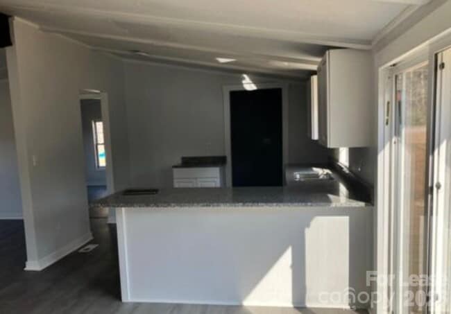 Photo - 141 Little Country Ln