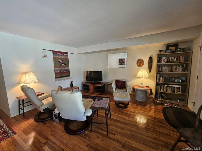 Photo - 16 Ark Pl
