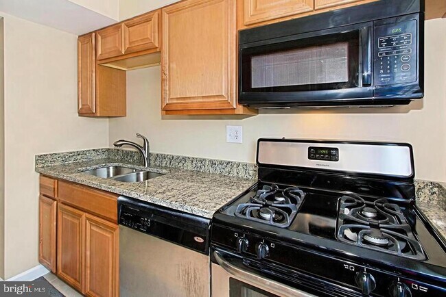 Photo - 9481 Fairfax Blvd Unit 304