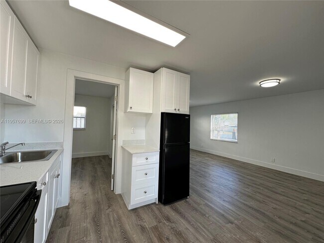 Photo - 1409 N Dixie Hwy Unit 1