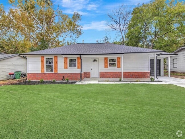 Building Photo - 223 Lakewood Dr Rental