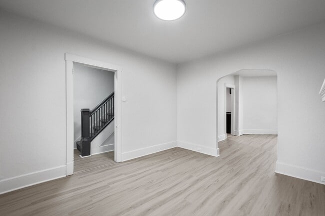 Photo - Stunning 4 Bedroom home in Carrick available May 15!