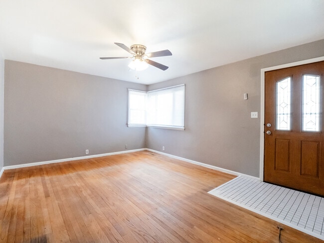 Photo - 1015 Brough Ave