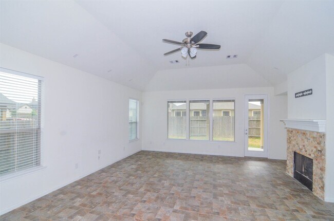 Photo - 15207 Keystone Bend Ln