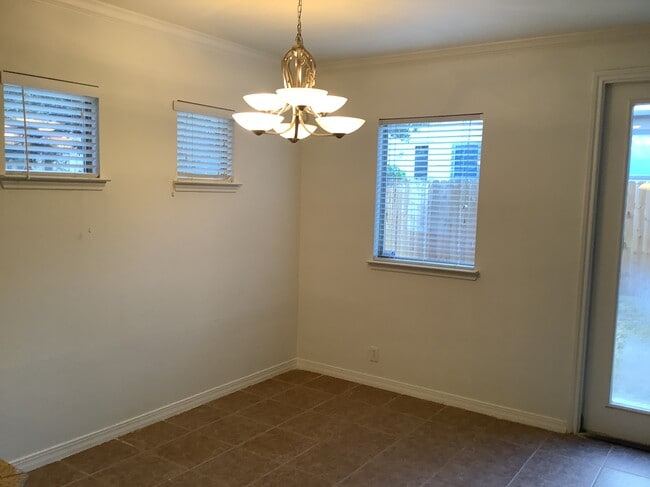 Photo - 1223 Cresswell Cove