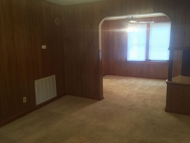 Photo - Cute 2 bedroom home for only $895 in conve...