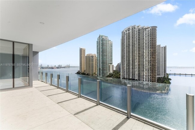 Building Photo - 300 Biscayne Blvd Way Unit 1202