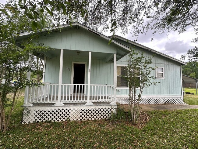 Building Photo - 2570 Stadium Dr