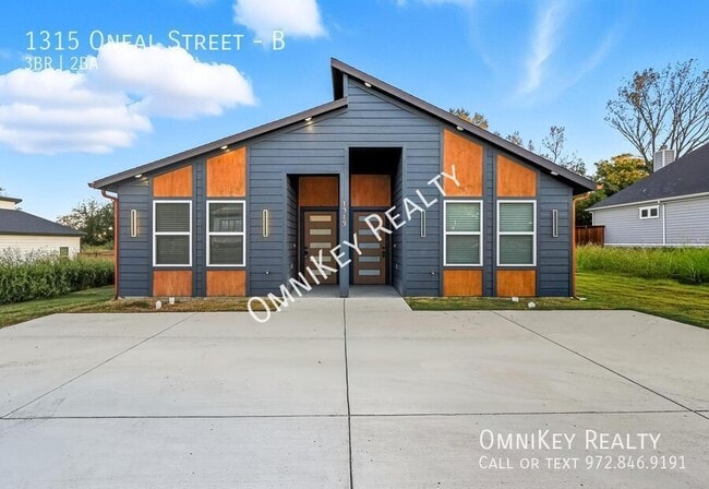 Building Photo - 1315 Oneal St Unit B