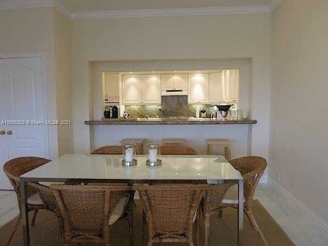 Photo - 201 Crandon Blvd Unidad 1027