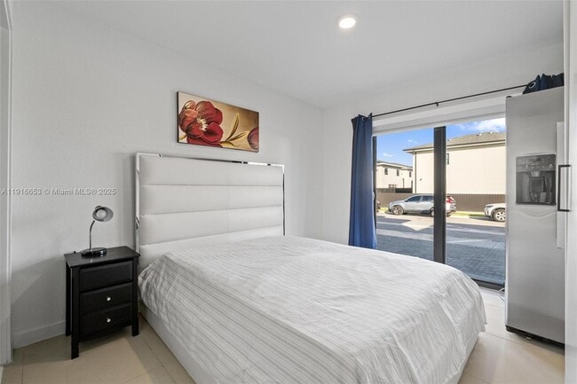 Photo - 275 NW 13th Pl Unidad 1