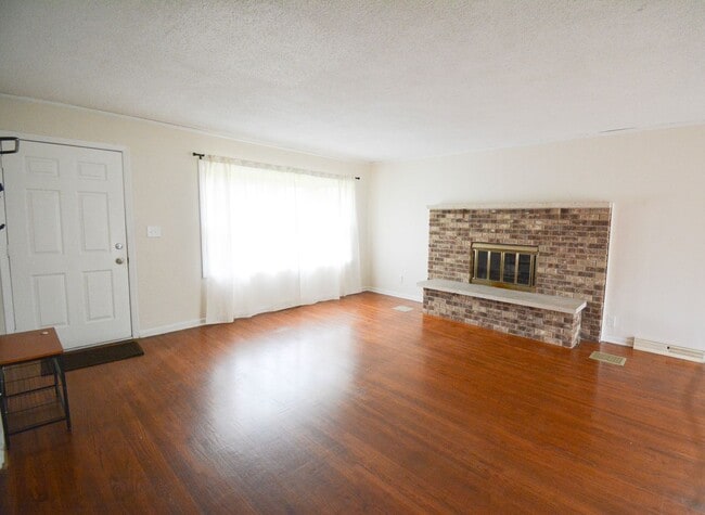 Photo - Beautiful multi-level with Gorgeous Yard and LOTS of Storage!