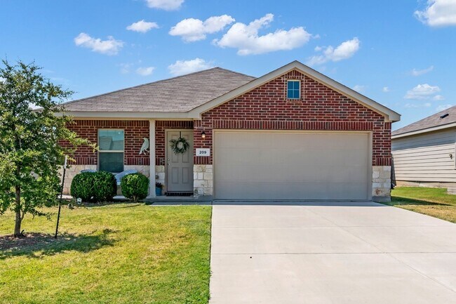 Photo - 209 Wishbone Ln