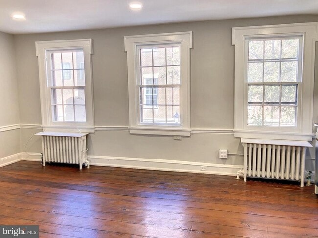 Photo - 113 S St Asaph St