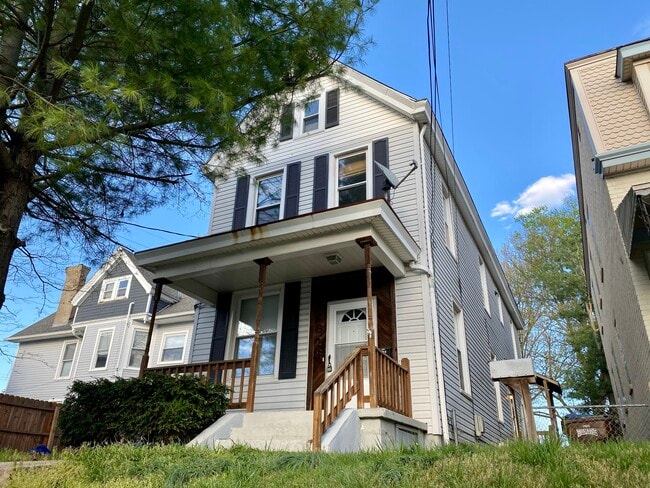 Building Photo - 4816 Myrtle Ave Unit 1