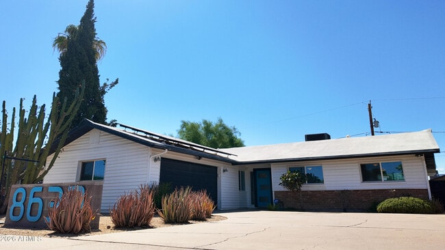 Building Photo - 8637 E Keim Dr