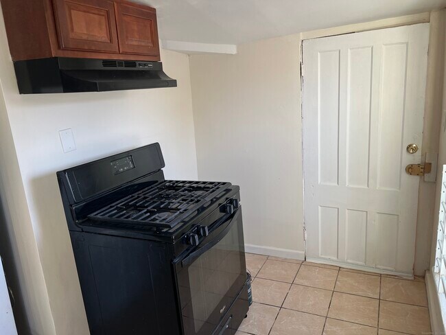 Photo - 1605 Park Ave Unit 3rd Floor
