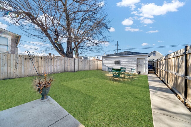 Photo - 1522 N Leamington Ave