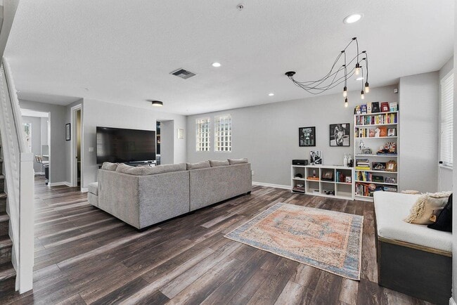 Photo - 500 Pacific Grove Dr Unidad 8